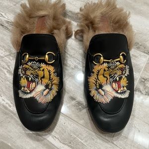 Gucci Tiger Loafers with fur